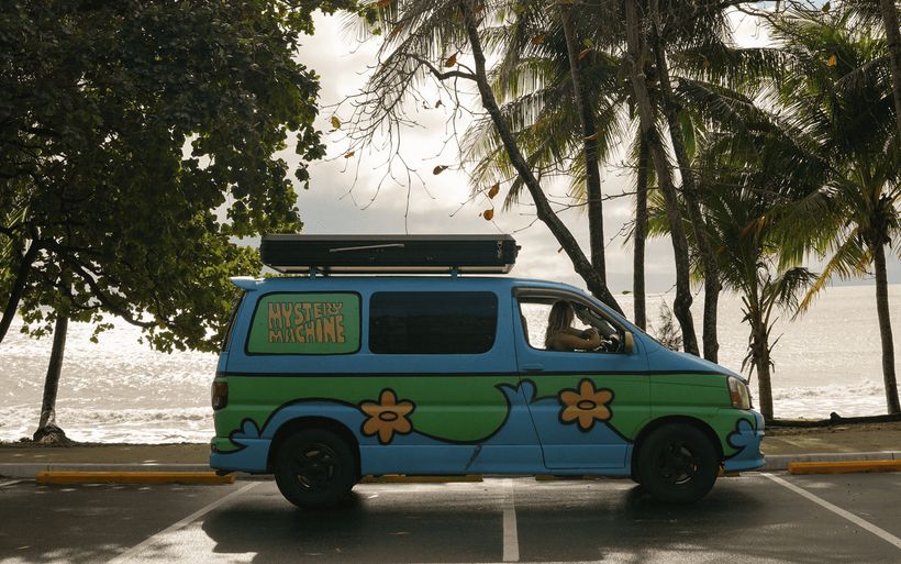 4wd hire Mystery Machine 3 Rooftop Tent